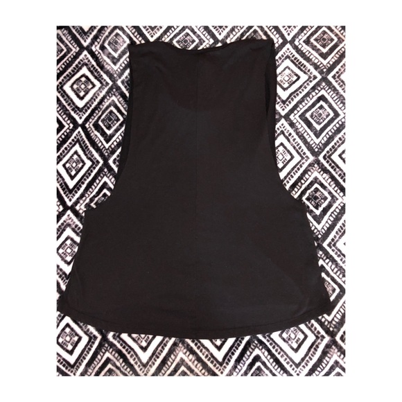 Very stylish, Graphic Shirt. (Muscle Tee) - Picture 2 of 4